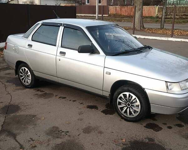 Серый ВАЗ 2110, объемом двигателя 1.6 л и пробегом 182 тыс. км за 2900 $, фото 1 на Automoto.ua