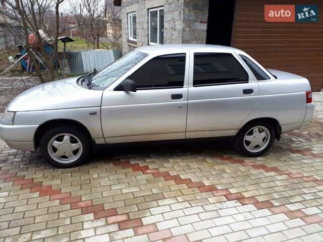 Серый ВАЗ 2110, объемом двигателя 1.6 л и пробегом 157 тыс. км за 2300 $, фото 1 на Automoto.ua