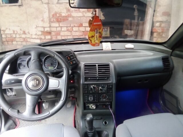 Серый ВАЗ 2110, объемом двигателя 1.5 л и пробегом 135 тыс. км за 2034 $, фото 1 на Automoto.ua