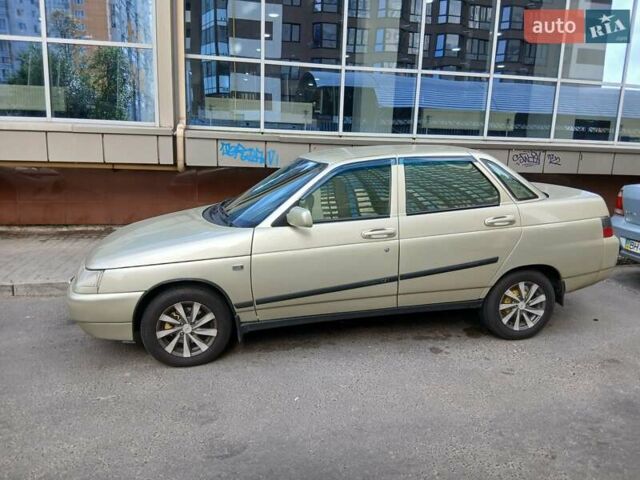 Серый ВАЗ 2110, объемом двигателя 1.6 л и пробегом 231 тыс. км за 3000 $, фото 1 на Automoto.ua