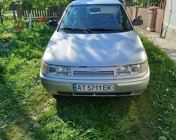 Серый ВАЗ 2110, объемом двигателя 1.6 л и пробегом 185 тыс. км за 2000 $, фото 1 на Automoto.ua