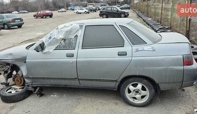 Серый ВАЗ 2110, объемом двигателя 1.6 л и пробегом 220 тыс. км за 812 $, фото 1 на Automoto.ua