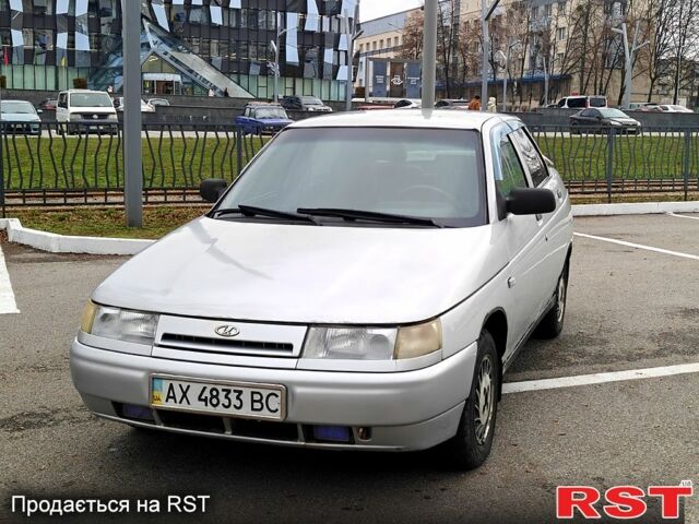 Серый ВАЗ 2110, объемом двигателя 1.6 л и пробегом 174 тыс. км за 1400 $, фото 1 на Automoto.ua