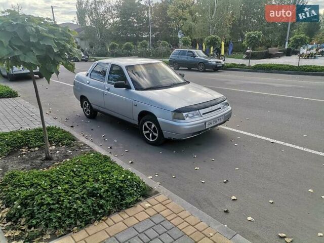 Сірий ВАЗ 2110, об'ємом двигуна 1.6 л та пробігом 250 тис. км за 2000 $, фото 1 на Automoto.ua