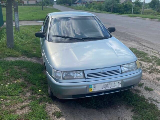 Серый ВАЗ 2110, объемом двигателя 1.6 л и пробегом 340 тыс. км за 2200 $, фото 1 на Automoto.ua