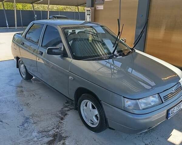 Серый ВАЗ 2110, объемом двигателя 1.6 л и пробегом 95 тыс. км за 2900 $, фото 1 на Automoto.ua