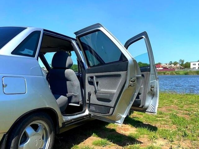 Серый ВАЗ 2110, объемом двигателя 1.6 л и пробегом 130 тыс. км за 3000 $, фото 1 на Automoto.ua