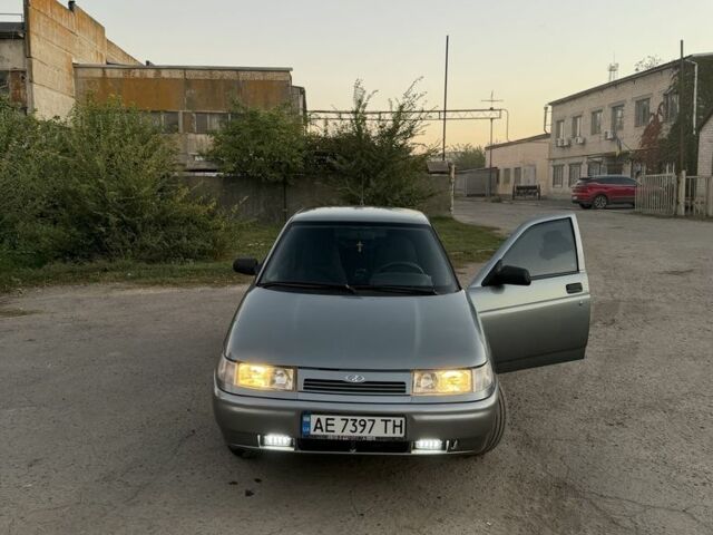 Серый ВАЗ 2110, объемом двигателя 1.6 л и пробегом 102 тыс. км за 3409 $, фото 1 на Automoto.ua