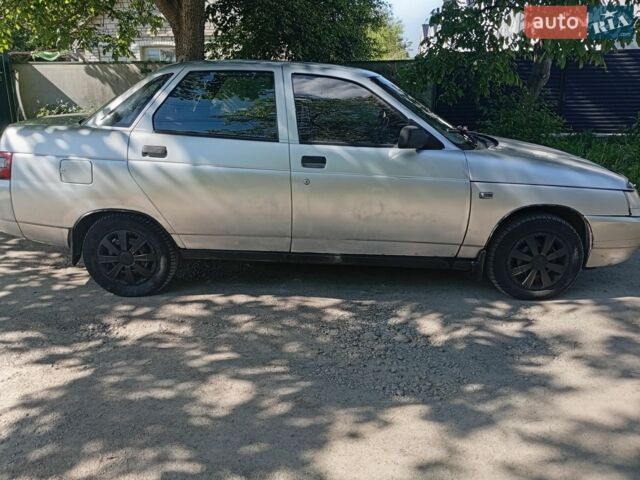 Серый ВАЗ 2110, объемом двигателя 1.6 л и пробегом 300 тыс. км за 1250 $, фото 1 на Automoto.ua