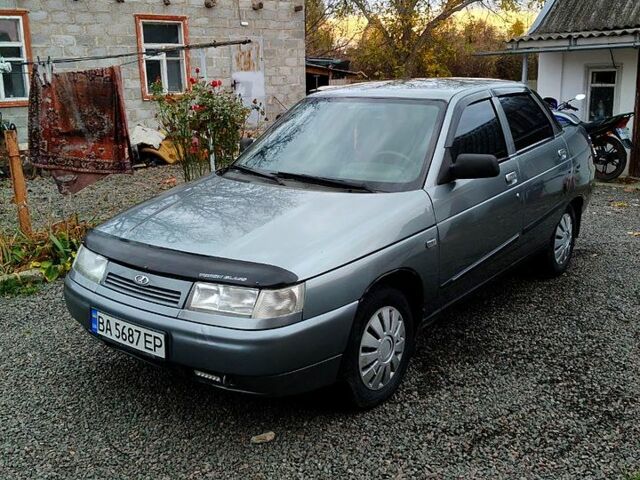 Серый ВАЗ 2110, объемом двигателя 1.6 л и пробегом 181 тыс. км за 2550 $, фото 1 на Automoto.ua