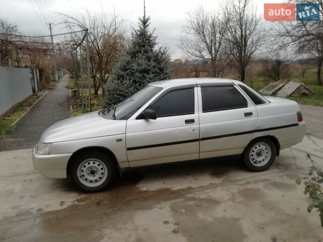 Серый ВАЗ 2110, объемом двигателя 1.6 л и пробегом 249 тыс. км за 2400 $, фото 1 на Automoto.ua