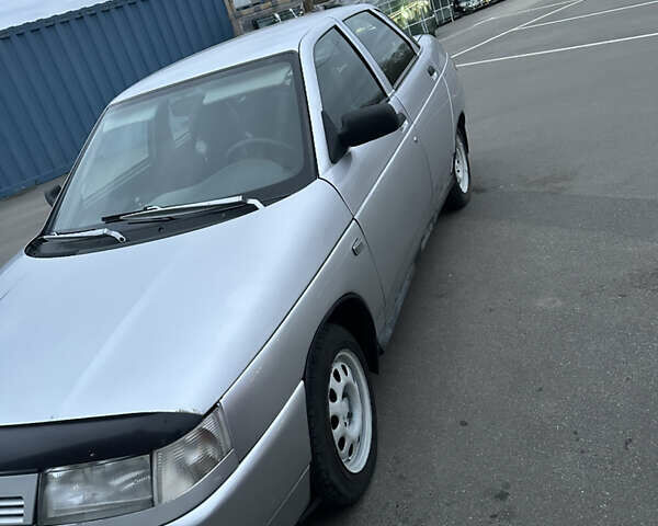 Серый ВАЗ 2110, объемом двигателя 1.6 л и пробегом 270 тыс. км за 2300 $, фото 1 на Automoto.ua