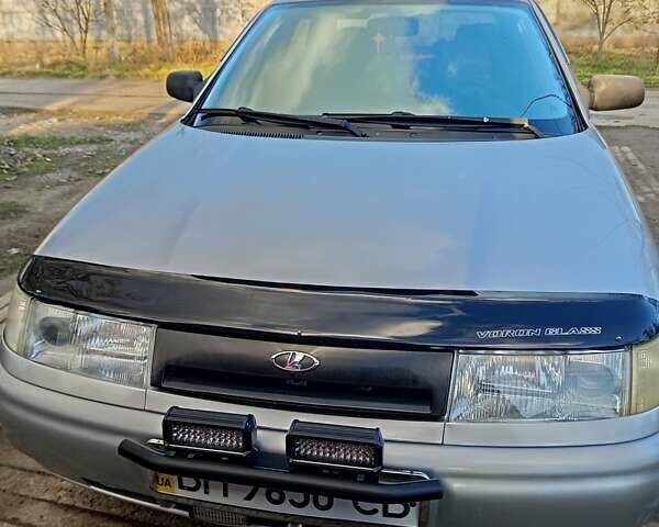 Серый ВАЗ 2110, объемом двигателя 1.6 л и пробегом 110 тыс. км за 3100 $, фото 1 на Automoto.ua