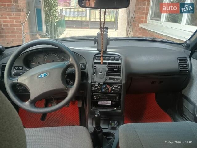 Сірий ВАЗ 2110, об'ємом двигуна 1.6 л та пробігом 249 тис. км за 1900 $, фото 1 на Automoto.ua