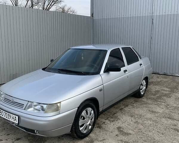 Серый ВАЗ 2110, объемом двигателя 1.6 л и пробегом 130 тыс. км за 2000 $, фото 1 на Automoto.ua