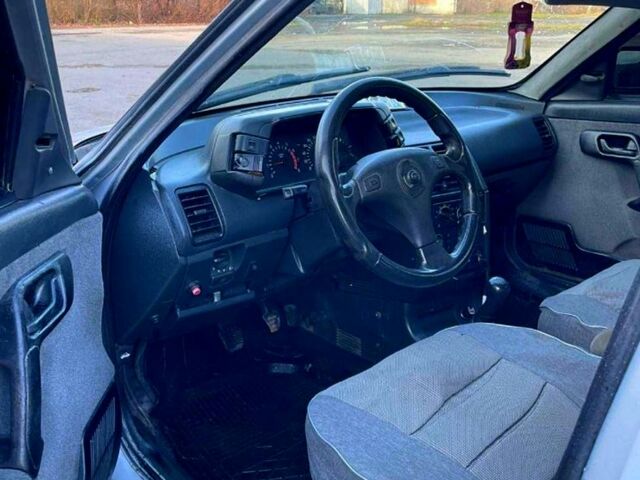 Серый ВАЗ 2110, объемом двигателя 1.6 л и пробегом 580 тыс. км за 1500 $, фото 1 на Automoto.ua