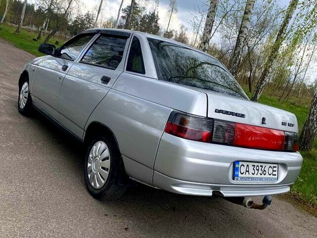 Серый ВАЗ 2110, объемом двигателя 1.6 л и пробегом 116 тыс. км за 2100 $, фото 1 на Automoto.ua