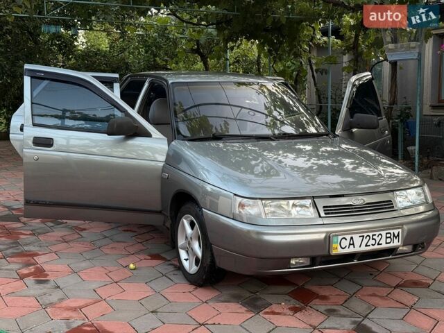Сірий ВАЗ 2110, об'ємом двигуна 1.6 л та пробігом 140 тис. км за 2999 $, фото 1 на Automoto.ua