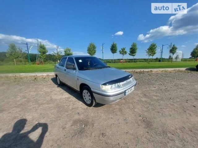 Серый ВАЗ 2110, объемом двигателя 1.6 л и пробегом 100 тыс. км за 3200 $, фото 1 на Automoto.ua