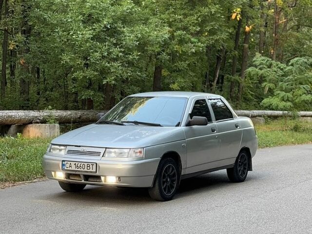 Серый ВАЗ 2110, объемом двигателя 1.6 л и пробегом 165 тыс. км за 1999 $, фото 1 на Automoto.ua