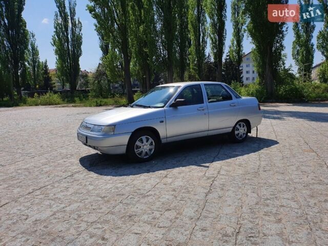 Серый ВАЗ 2110, объемом двигателя 1.6 л и пробегом 140 тыс. км за 2500 $, фото 1 на Automoto.ua