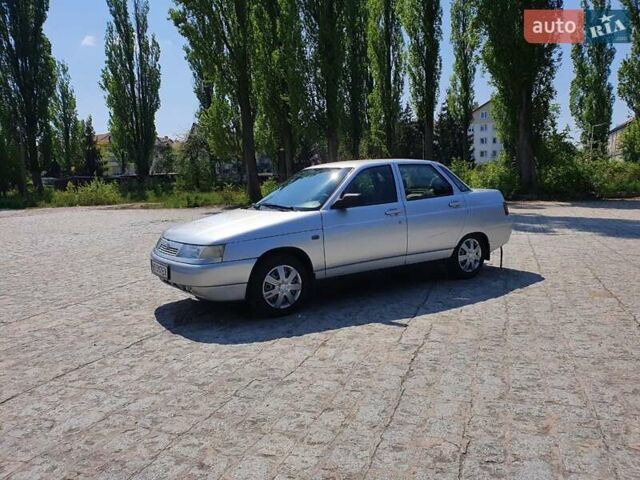 Серый ВАЗ 2110, объемом двигателя 1.6 л и пробегом 140 тыс. км за 2500 $, фото 1 на Automoto.ua