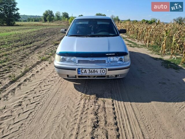 Серый ВАЗ 2110, объемом двигателя 1.6 л и пробегом 108 тыс. км за 2999 $, фото 1 на Automoto.ua