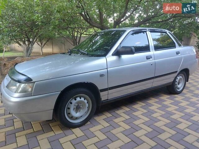 Сірий ВАЗ 2110, об'ємом двигуна 1.6 л та пробігом 188 тис. км за 2450 $, фото 1 на Automoto.ua