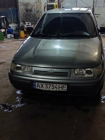 Серый ВАЗ 2110, объемом двигателя 1.6 л и пробегом 230 тыс. км за 2600 $, фото 1 на Automoto.ua