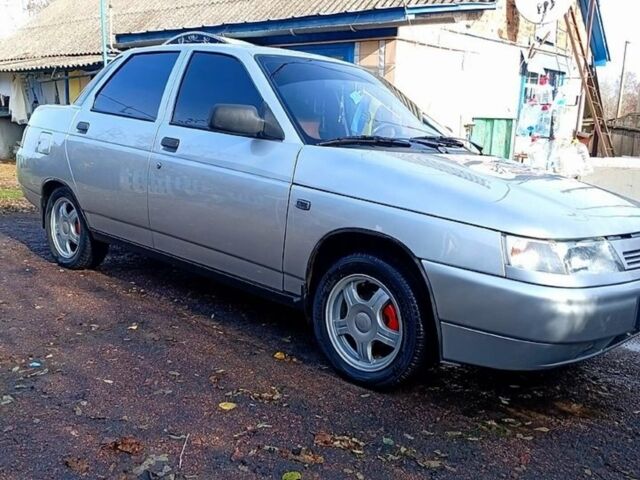Серый ВАЗ 2110, объемом двигателя 1.6 л и пробегом 111 тыс. км за 3000 $, фото 1 на Automoto.ua