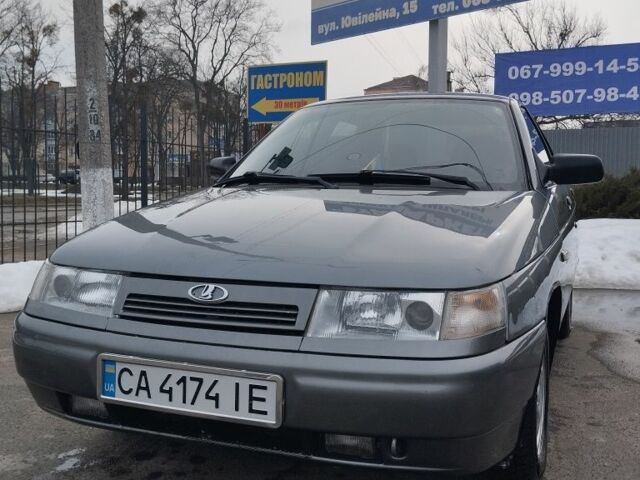 Серый ВАЗ 2110, объемом двигателя 1.6 л и пробегом 193 тыс. км за 2700 $, фото 1 на Automoto.ua