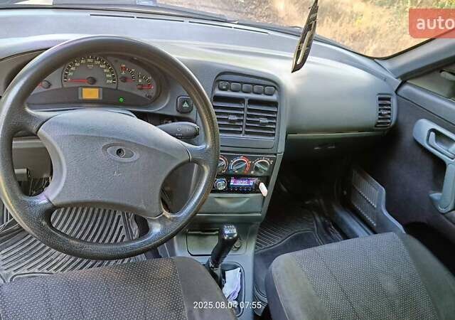 Серый ВАЗ 2110, объемом двигателя 1.6 л и пробегом 129 тыс. км за 2500 $, фото 1 на Automoto.ua