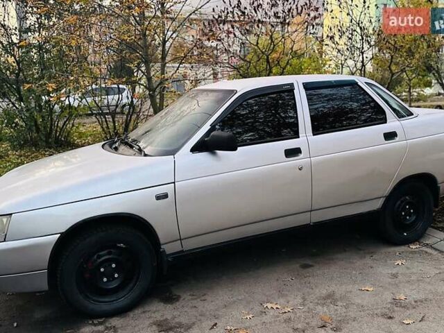 Серый ВАЗ 2110, объемом двигателя 1.6 л и пробегом 170 тыс. км за 2700 $, фото 1 на Automoto.ua
