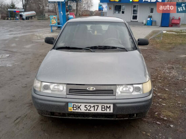 Серый ВАЗ 2110, объемом двигателя 1.6 л и пробегом 212 тыс. км за 2100 $, фото 1 на Automoto.ua