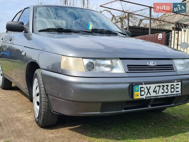 Серый ВАЗ 2110, объемом двигателя 1.6 л и пробегом 112 тыс. км за 2700 $, фото 1 на Automoto.ua