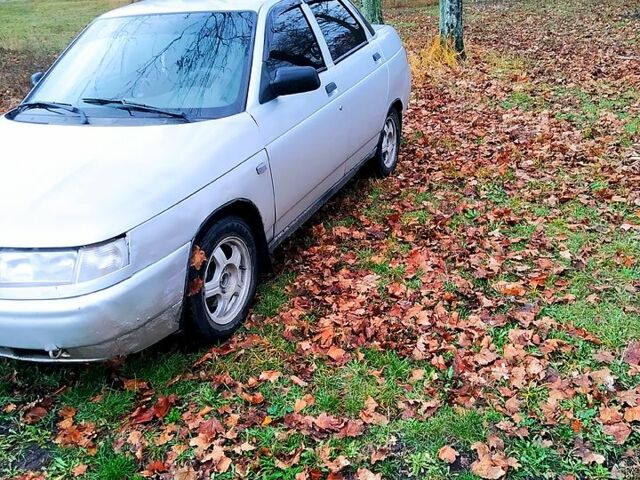 Серый ВАЗ 2110, объемом двигателя 1.6 л и пробегом 300 тыс. км за 1800 $, фото 1 на Automoto.ua