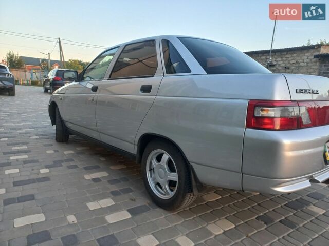 Серый ВАЗ 2110, объемом двигателя 1.6 л и пробегом 100 тыс. км за 3300 $, фото 1 на Automoto.ua