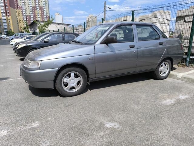 Серый ВАЗ 2110, объемом двигателя 1.6 л и пробегом 33 тыс. км за 3500 $, фото 1 на Automoto.ua