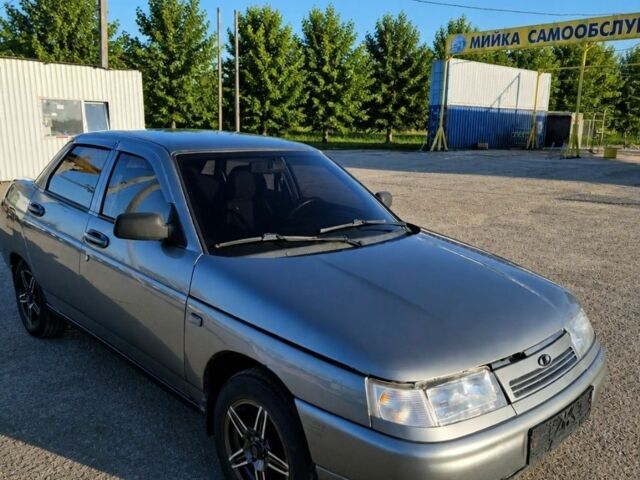 Серый ВАЗ 2110, объемом двигателя 1 л и пробегом 161 тыс. км за 2350 $, фото 1 на Automoto.ua