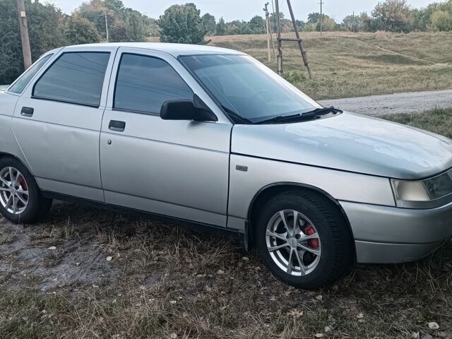Серый ВАЗ 2110, объемом двигателя 1.5 л и пробегом 140 тыс. км за 2200 $, фото 1 на Automoto.ua