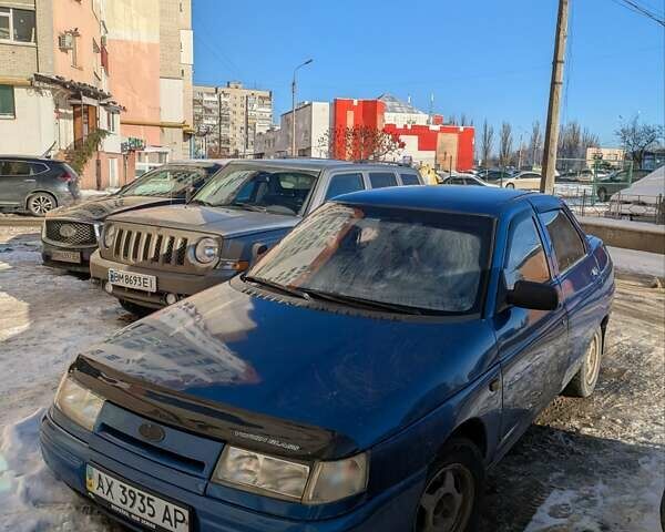 Синий ВАЗ 2110, объемом двигателя 1.5 л и пробегом 330 тыс. км за 1225 $, фото 1 на Automoto.ua