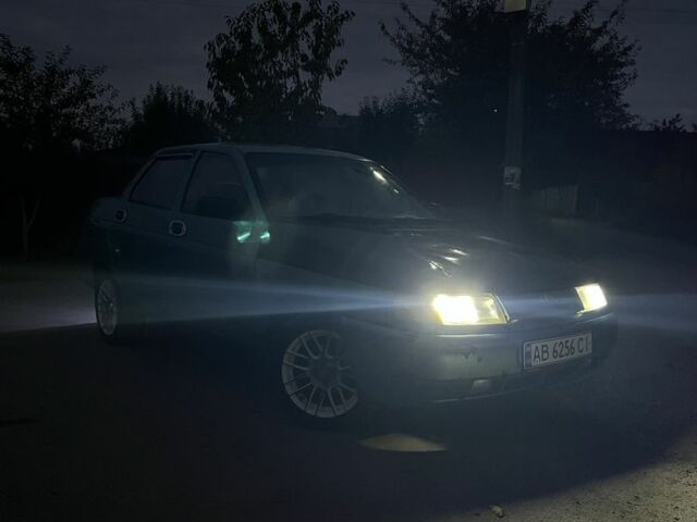 Синий ВАЗ 2110, объемом двигателя 1.5 л и пробегом 300 тыс. км за 750 $, фото 1 на Automoto.ua