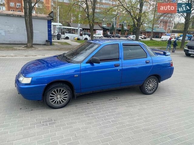Синий ВАЗ 2110, объемом двигателя 1.5 л и пробегом 300 тыс. км за 1799 $, фото 1 на Automoto.ua