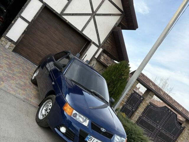 Синий ВАЗ 2110, объемом двигателя 1.6 л и пробегом 200 тыс. км за 2000 $, фото 1 на Automoto.ua