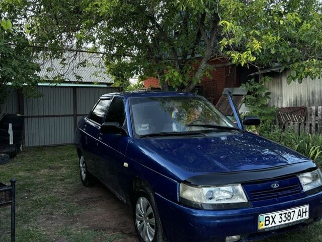 Синий ВАЗ 2110, объемом двигателя 1.6 л и пробегом 200 тыс. км за 650 $, фото 1 на Automoto.ua