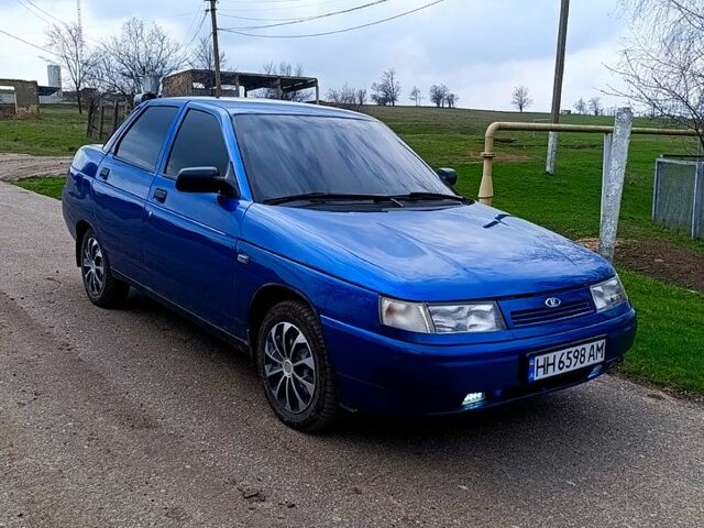 Синий ВАЗ 2110, объемом двигателя 1.6 л и пробегом 100 тыс. км за 2500 $, фото 1 на Automoto.ua