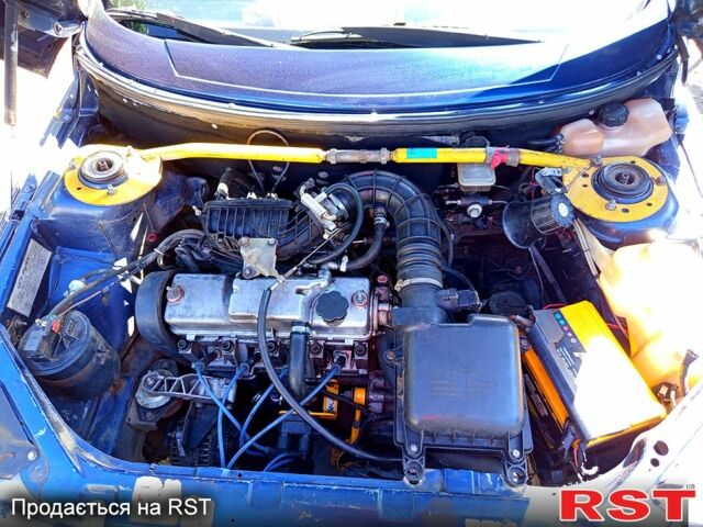 Синий ВАЗ 2110, объемом двигателя 1.6 л и пробегом 214 тыс. км за 2400 $, фото 1 на Automoto.ua