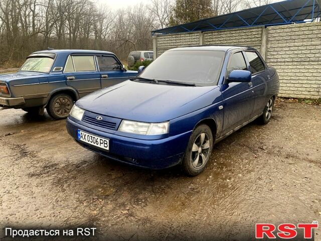 Синий ВАЗ 2110, объемом двигателя 1.6 л и пробегом 230 тыс. км за 1800 $, фото 1 на Automoto.ua