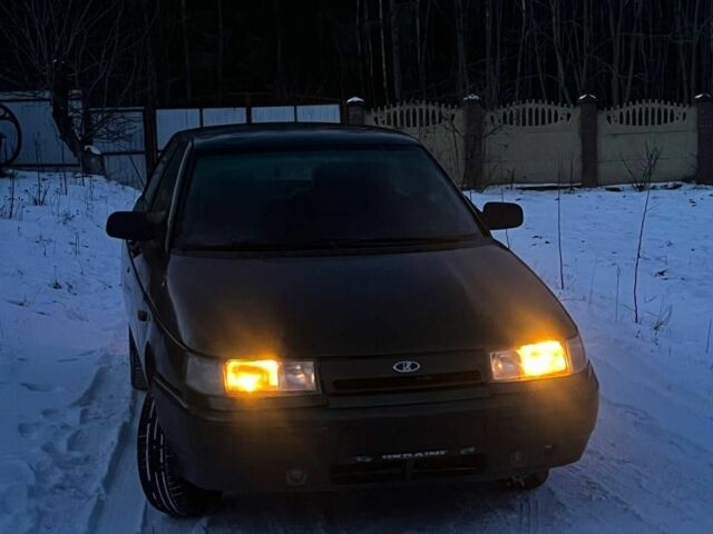 Зеленый ВАЗ 2110, объемом двигателя 1.5 л и пробегом 210 тыс. км за 1100 $, фото 1 на Automoto.ua