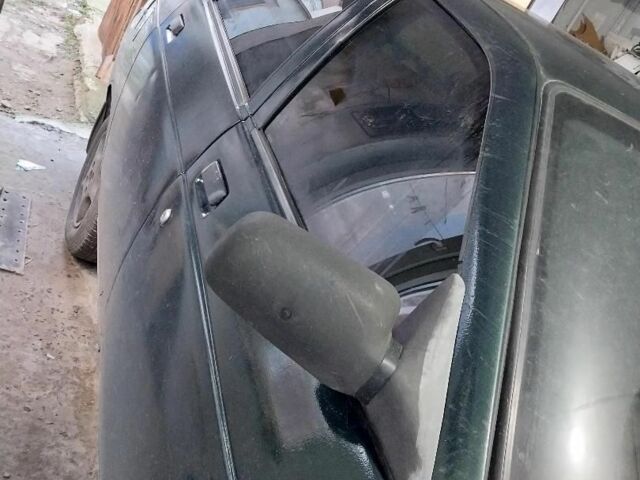 Зеленый ВАЗ 2110, объемом двигателя 1.5 л и пробегом 210 тыс. км за 1250 $, фото 1 на Automoto.ua